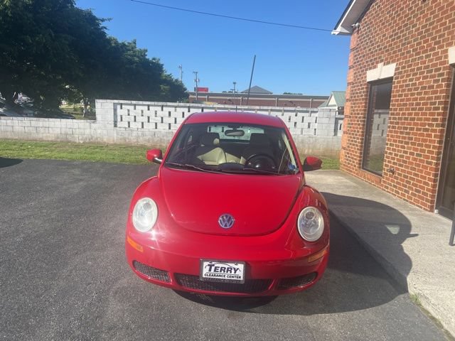 Used 2010 Volkswagen Beetle Coupe FWD image 1