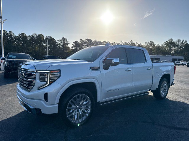 Used 2024 GMC Sierra 1500 Denali w/ Technology Package AWD/4WD image 7