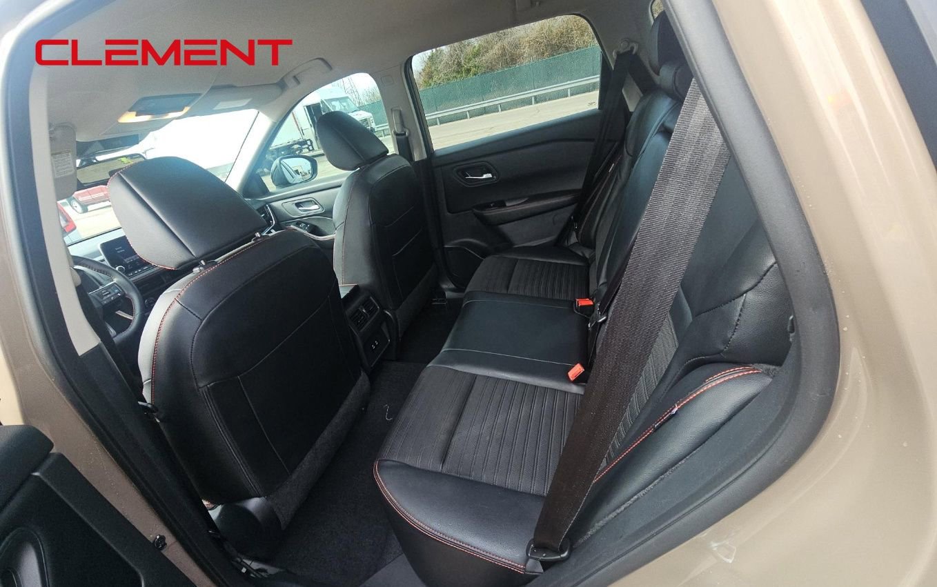 Used 2025 Nissan Rogue SV w/ Rock Creek Premium Package image 18