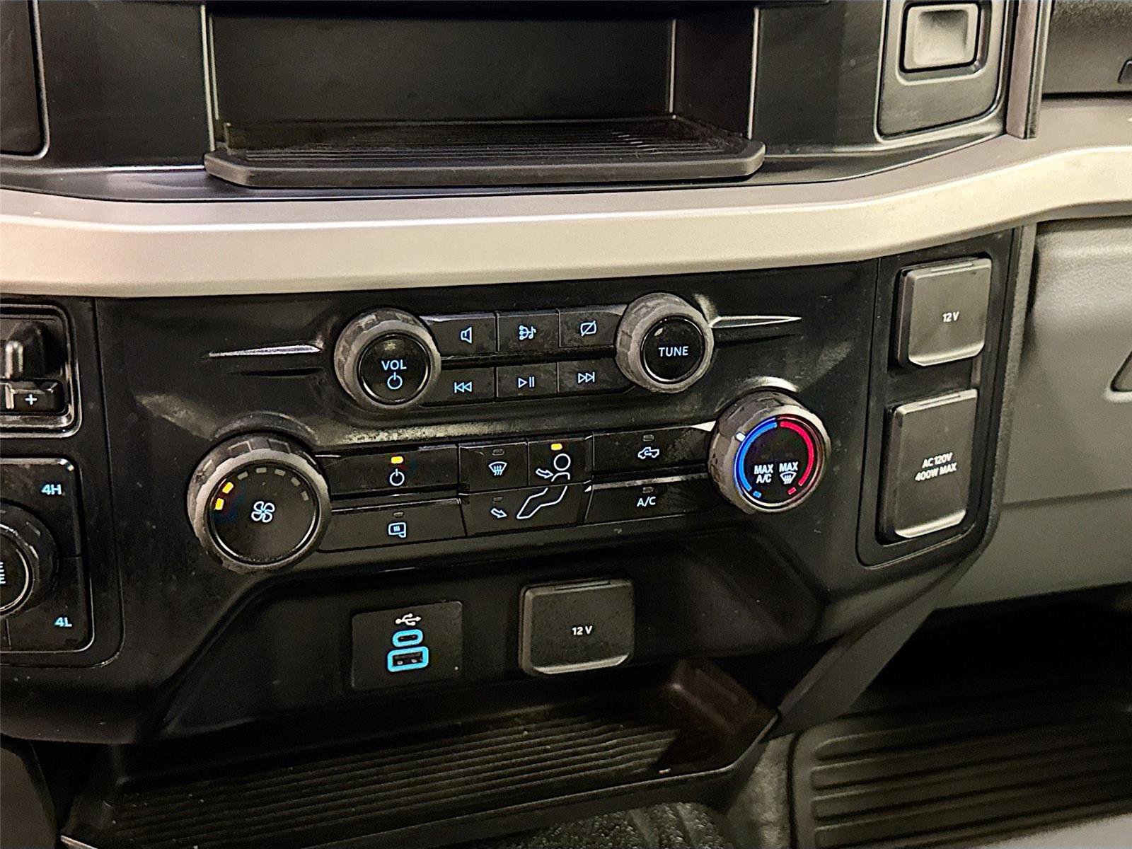 Used 2024 Ford F250 XLT AWD/4WD image 15