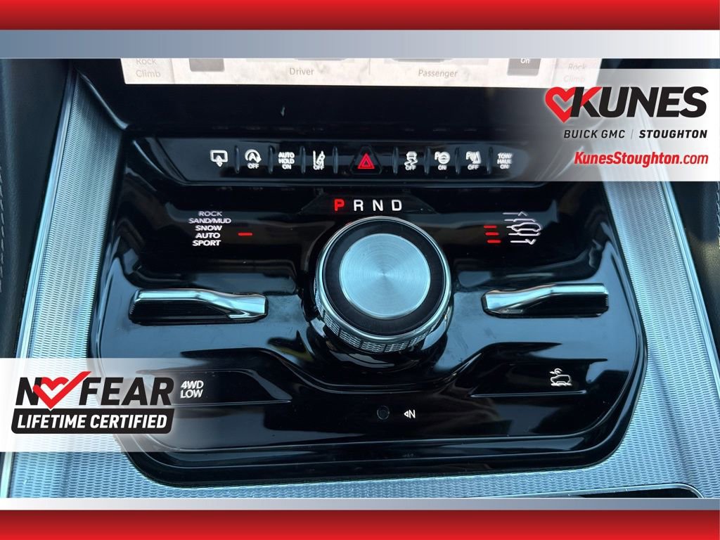 Used 2023 Jeep Grand Wagoneer Series II w/ Flexible Seating Group image 35