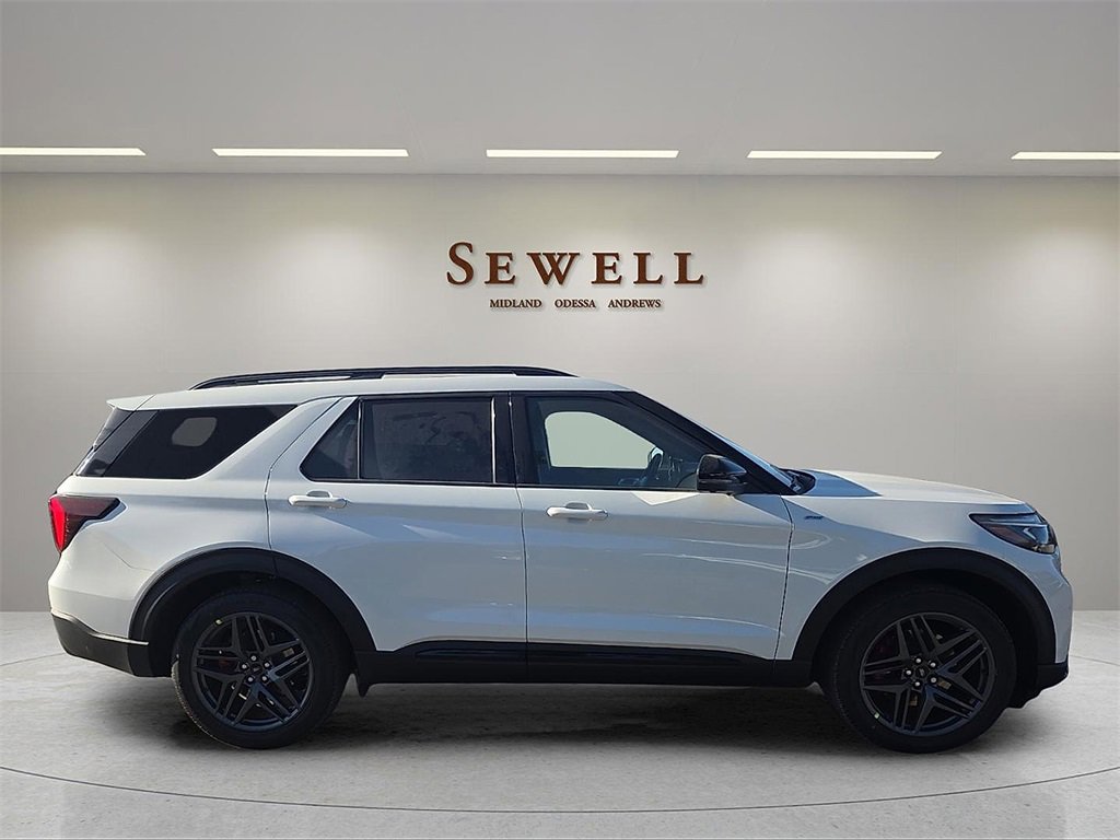 New 2026 Ford Explorer ST-Line w/ ST-Line Street Pack image 5