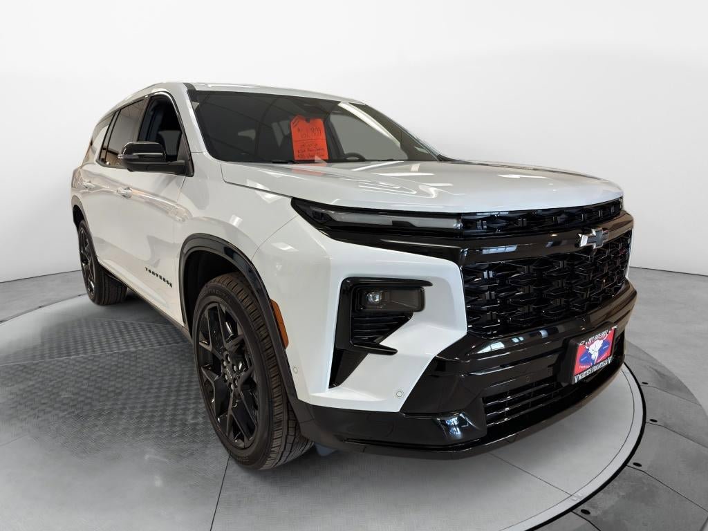 New 2026 Chevrolet Traverse RS w/ LPO, Floor Liner Package AWD/4WD image 3