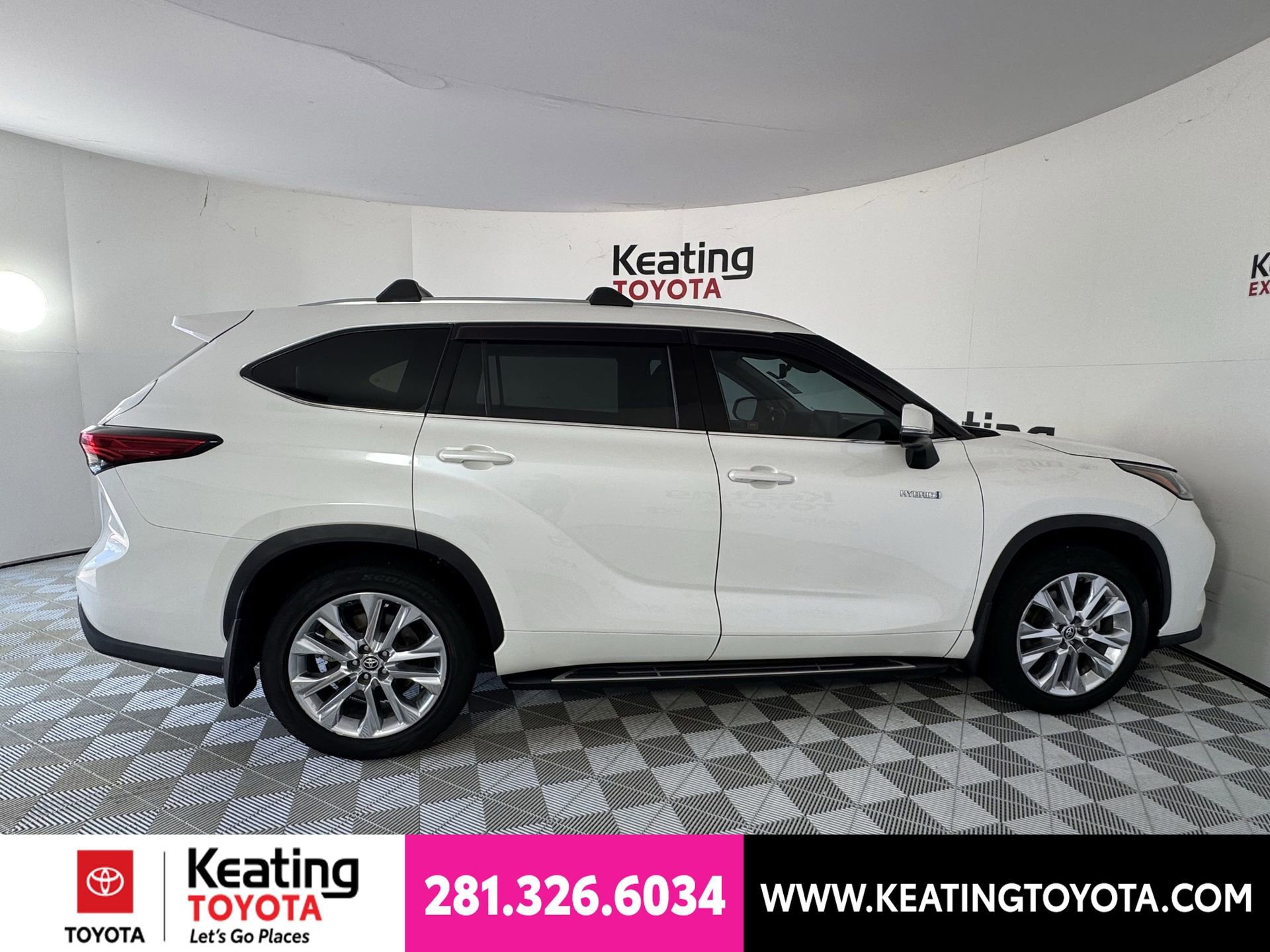 Used 2020 Toyota Highlander Limited FWD image 4