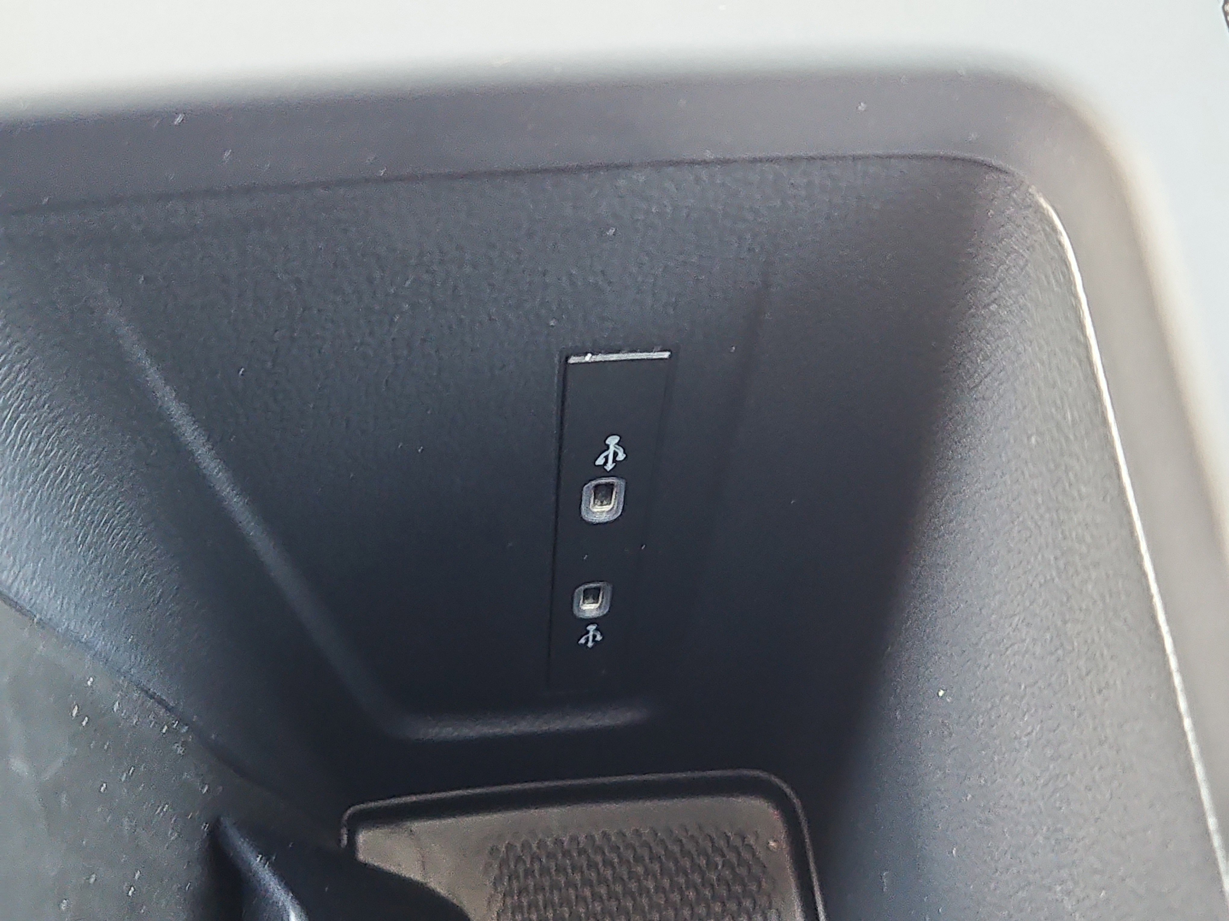 New 2026 Volkswagen Tiguan SE image 10