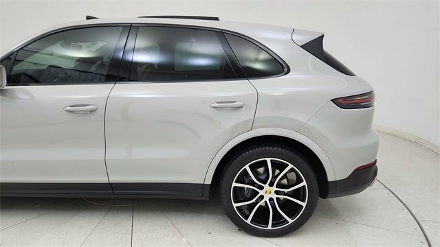 Used 2022 Porsche Cayenne image 10