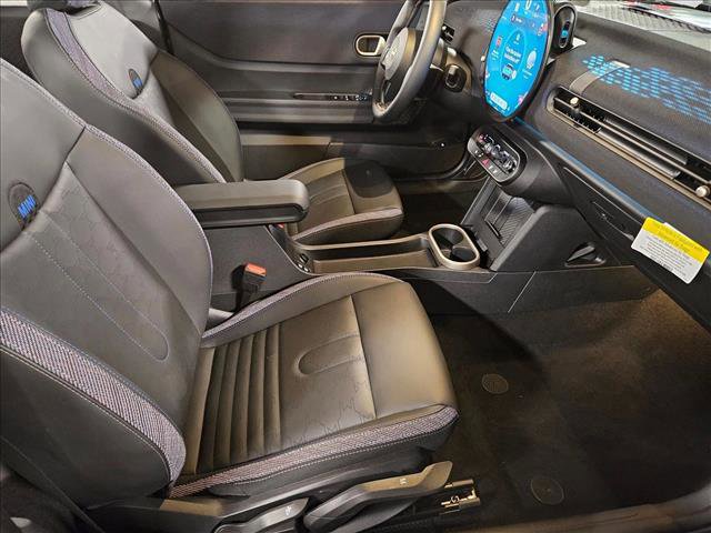 Used 2025 MINI Cooper Convertible image 21