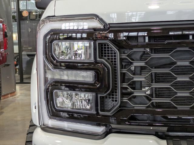 New 2026 Ford F250 Lariat w/ Black Appearance Package image 8