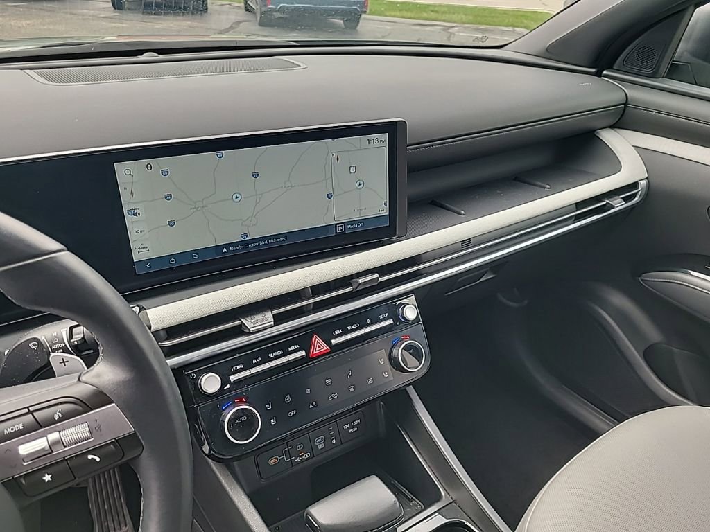 Used 2025 Hyundai Santa Cruz Limited image 9