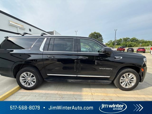 Certified 2023 GMC Yukon XL SLT w/ SLT Premium Package AWD/4WD image 5