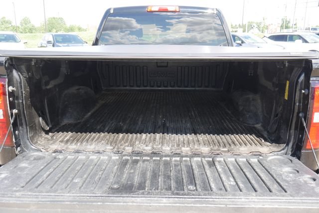 Used 2018 GMC Sierra 1500 SLE w/ SLE Value Package AWD/4WD image 10