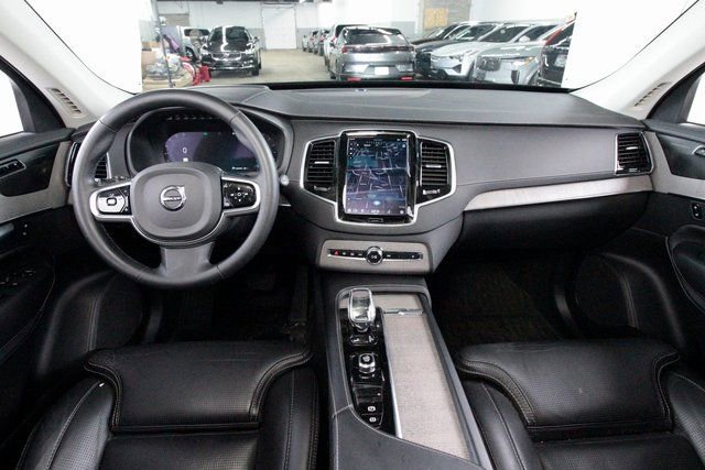 Certified 2023 Volvo XC90 B6 Ultimate w/ Protection Package Premier image 6