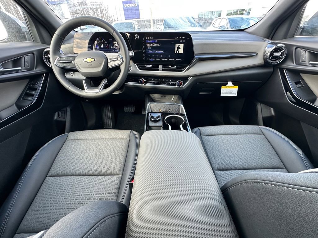 New 2026 Chevrolet Equinox LT w/ Convenience Package II image 21