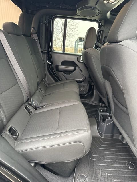 Used 2021 Jeep Gladiator Sport image 36