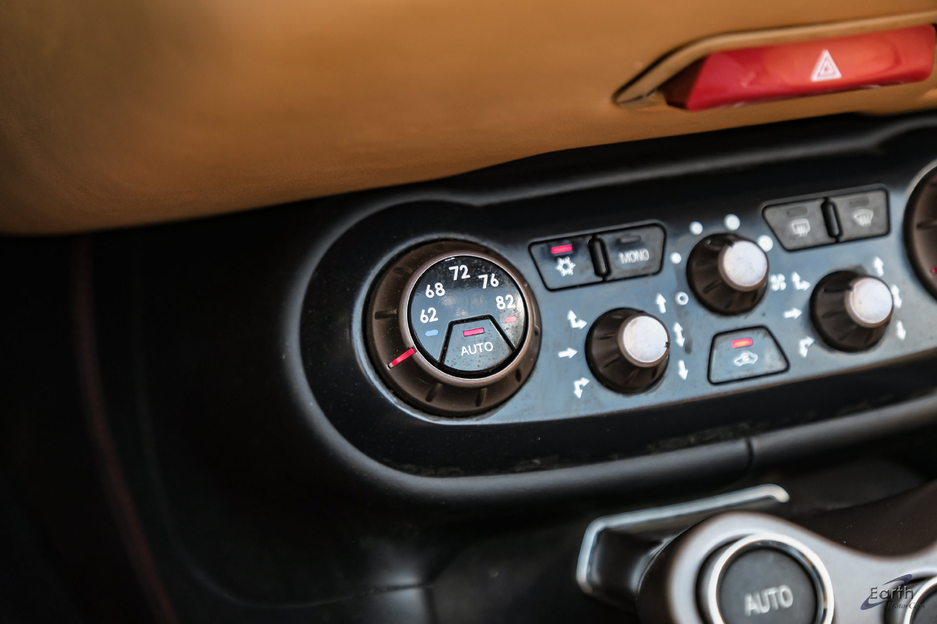 Used 2014 Ferrari California RWD image 72