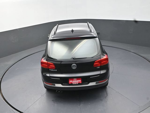 Used 2017 Volkswagen Tiguan S FWD image 28