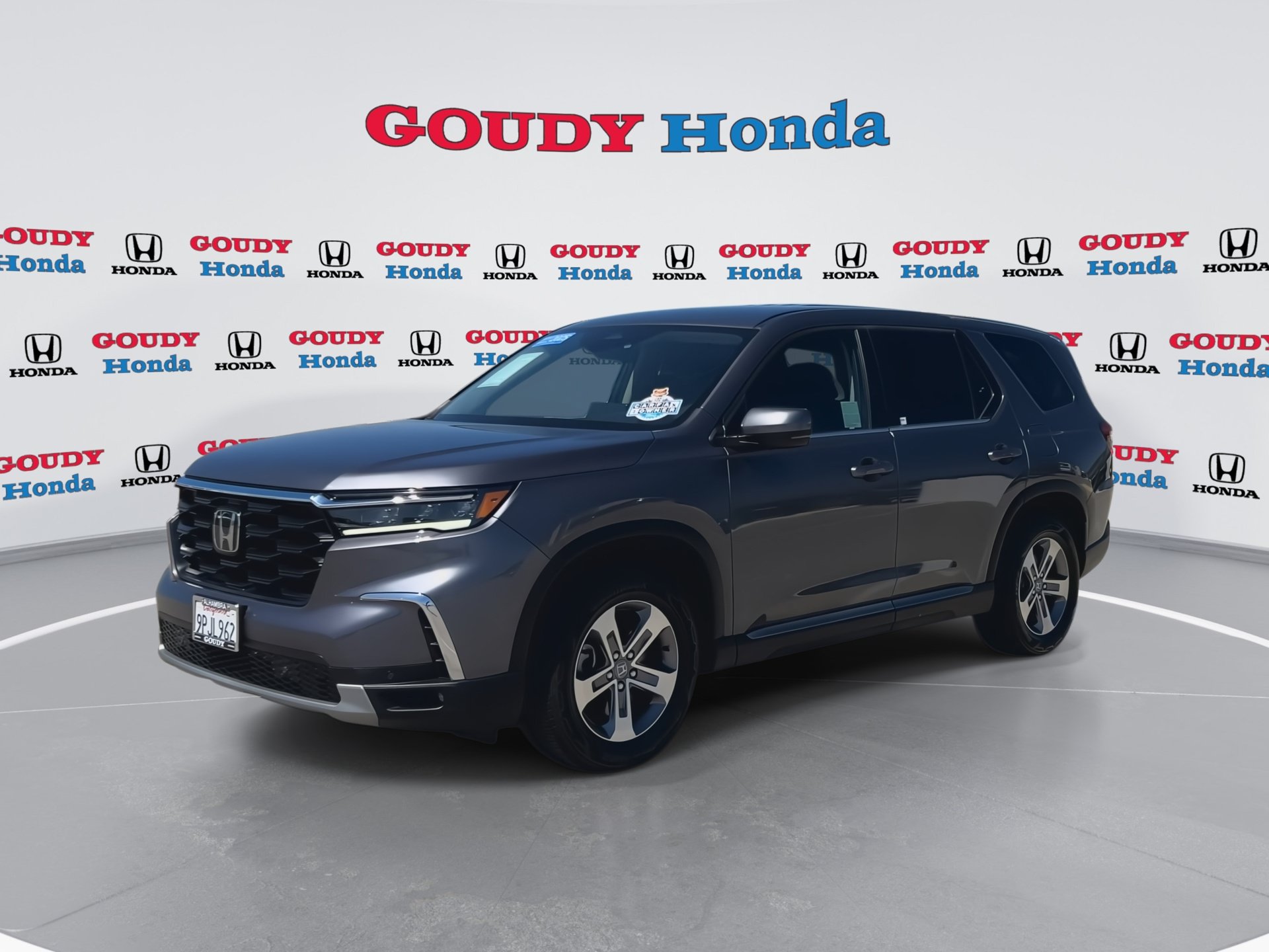 Certified 2025 Honda Pilot EX-L image 4