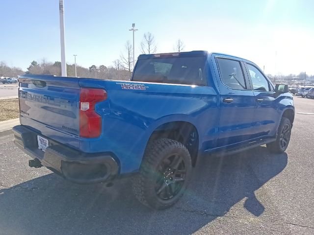 Used 2023 Chevrolet Silverado 1500 Custom Trail Boss w/ LPO, Dark Essentials Package AWD/4WD image 3