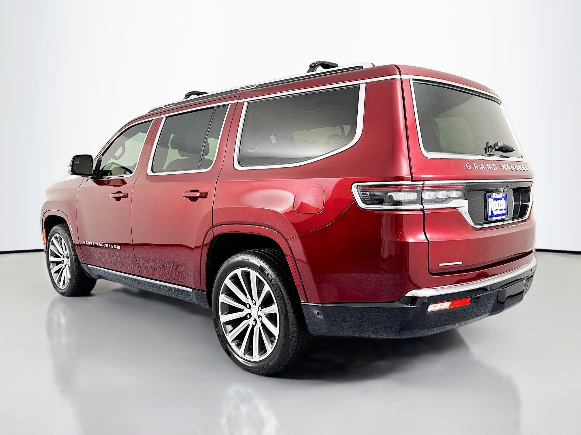 Used 2022 Jeep Grand Wagoneer Series II w/ Convenience Group III AWD/4WD image 7