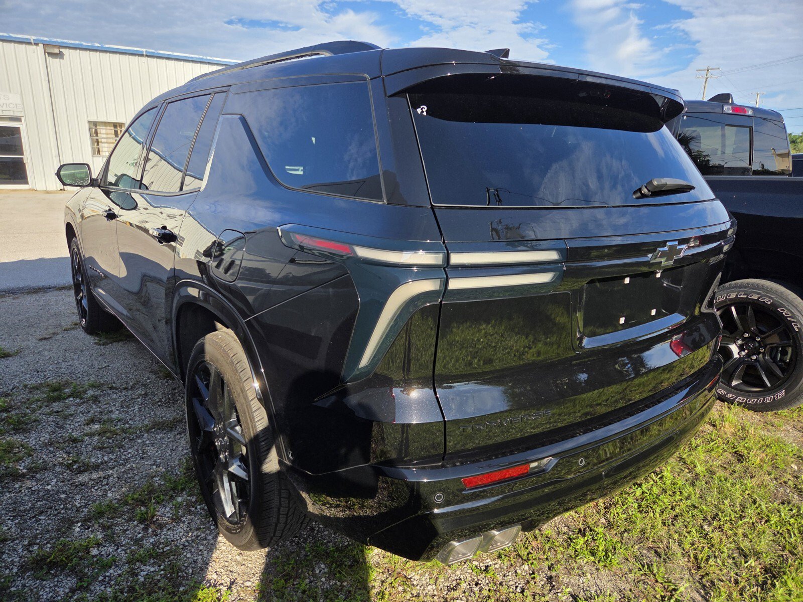 Used 2026 Chevrolet Traverse RS FWD image 4