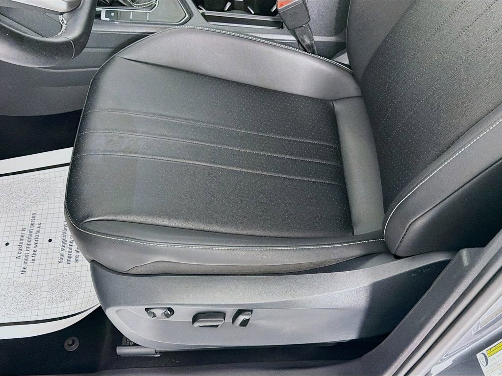 Used 2023 Volkswagen Tiguan SE FWD image 18