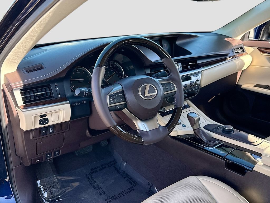 Used 2016 Lexus ES 350 image 9