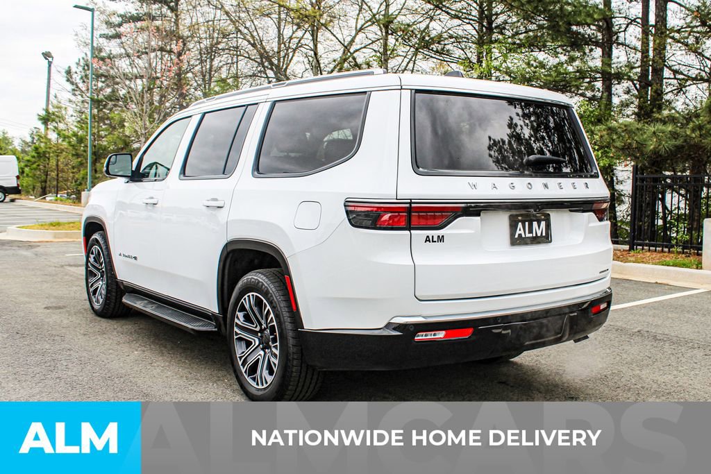 Used 2024 Jeep Wagoneer Series II w/ Flexible Seating Group image 5