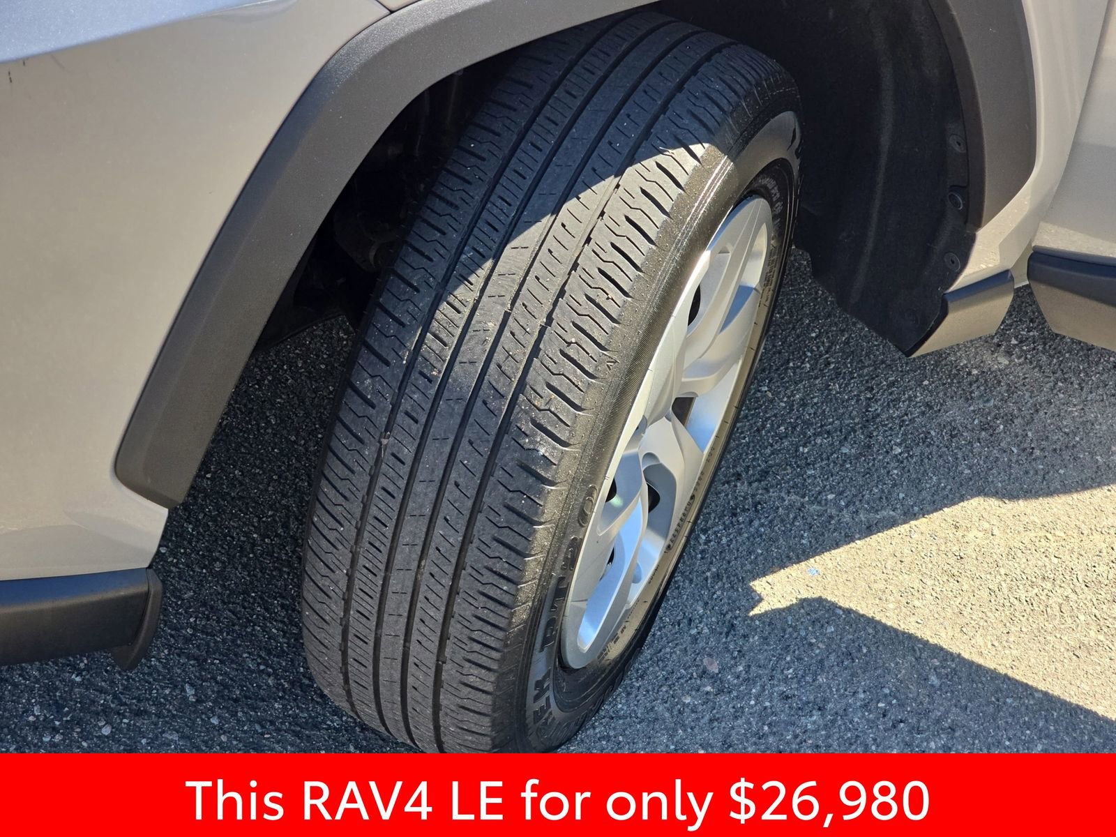 Used 2023 Toyota RAV4 LE FWD image 37