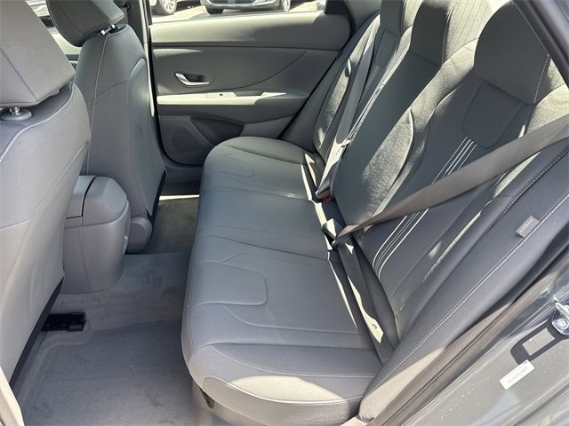 New 2025 Hyundai Elantra SEL image 12