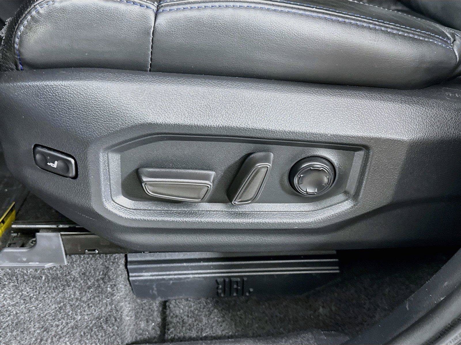 Used 2024 Toyota Tundra Platinum AWD/4WD image 33