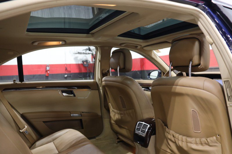 Used 2007 Mercedes-Benz S 550 4MATIC image 46