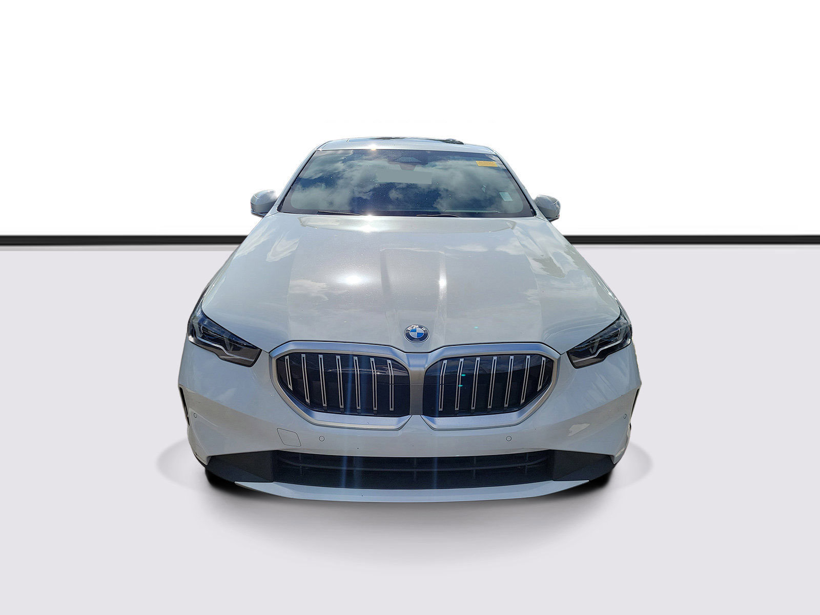 Used 2024 BMW 530i w/ Convenience Package RWD image 2
