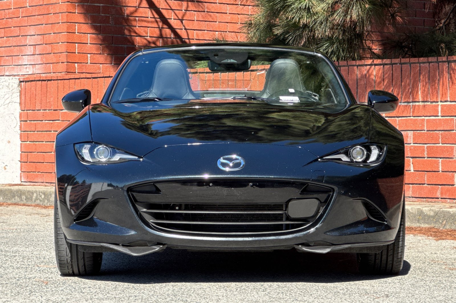 Used 2025 MAZDA MX-5 Miata RF Grand Touring RWD image 9