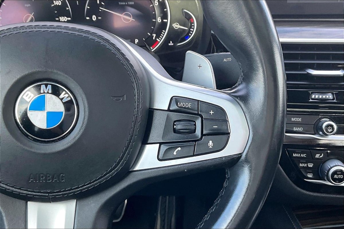 Used 2018 BMW 540i RWD image 16
