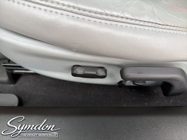 Used 2005 Chevrolet Corvette Coupe w/ Preferred Equipment Group image 17