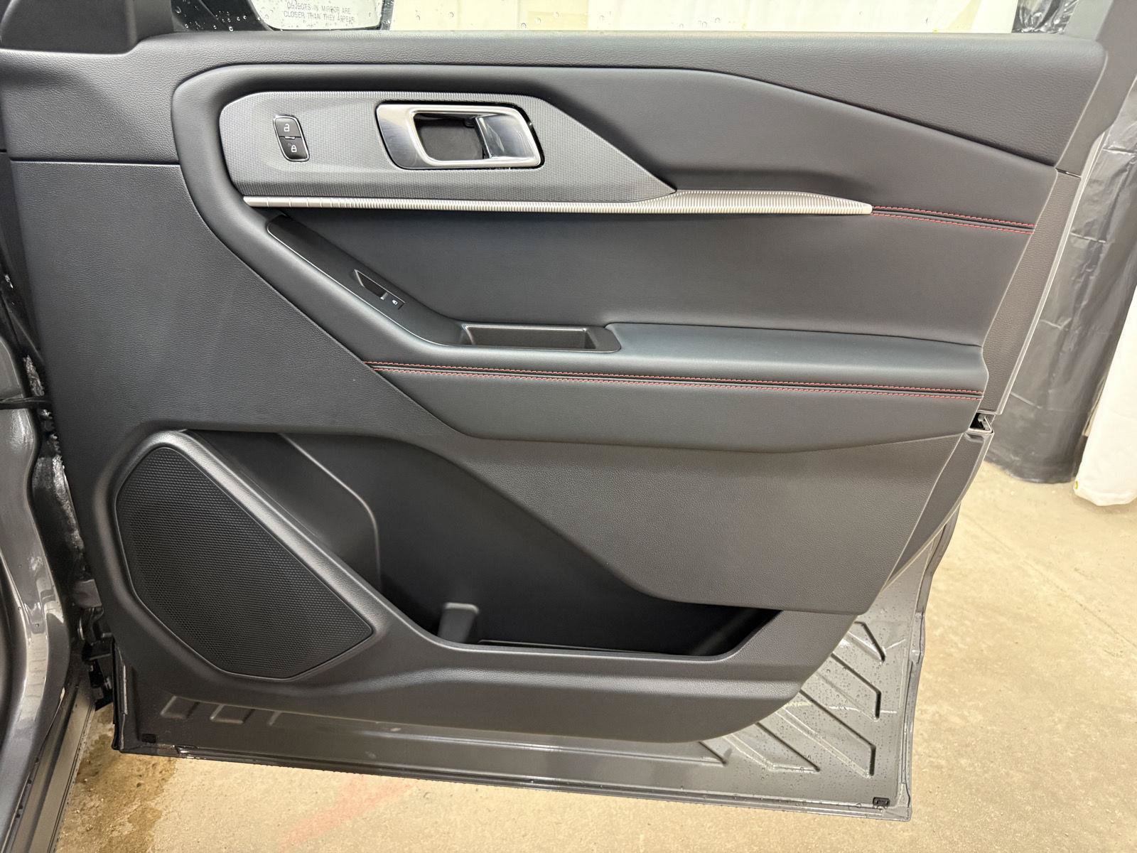 New 2026 Ford Explorer ST AWD/4WD image 34