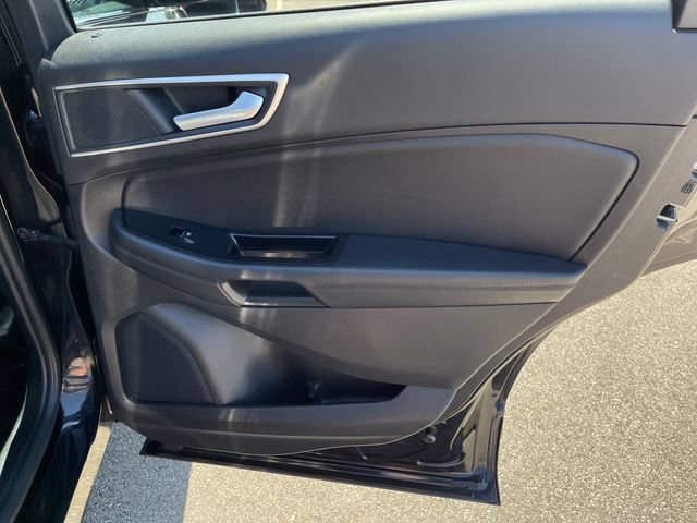 Used 2019 Ford Edge SEL w/ Equipment Group 201A AWD/4WD image 35