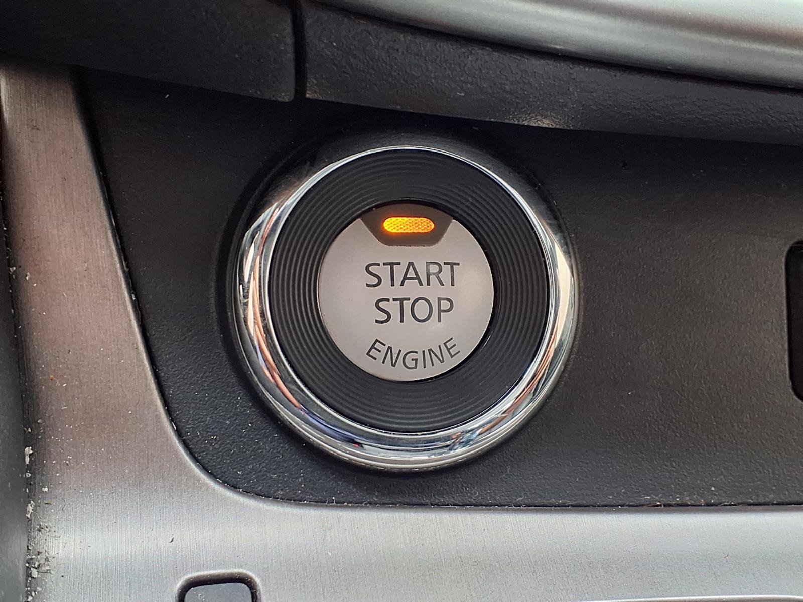 Used 2023 Nissan Murano SV w/ SV Midnight Edition Package FWD image 9