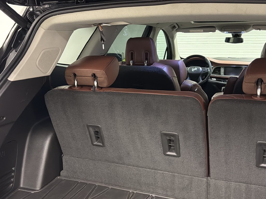 Used 2018 Buick Enclave Avenir w/ Avenir Technology Package FWD image 20