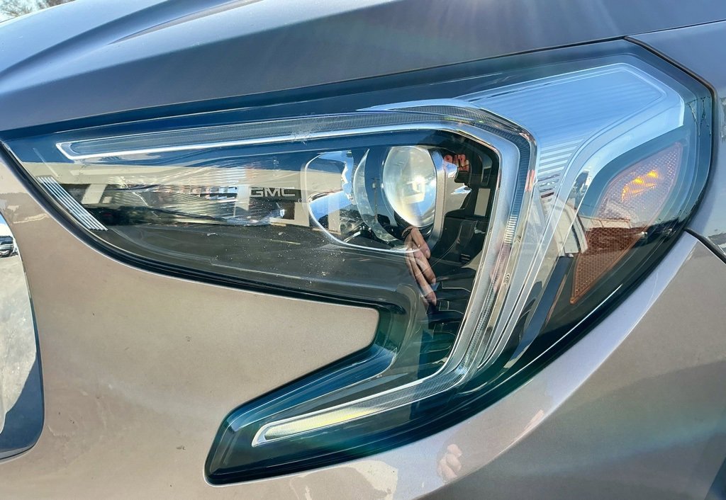 Used 2018 GMC Terrain SLT image 10