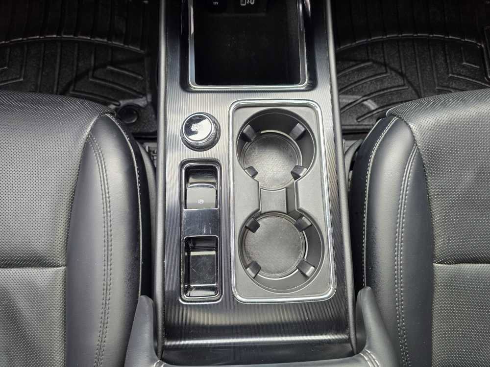 Used 2021 Lincoln Corsair AWD w/ Premium Package image 17