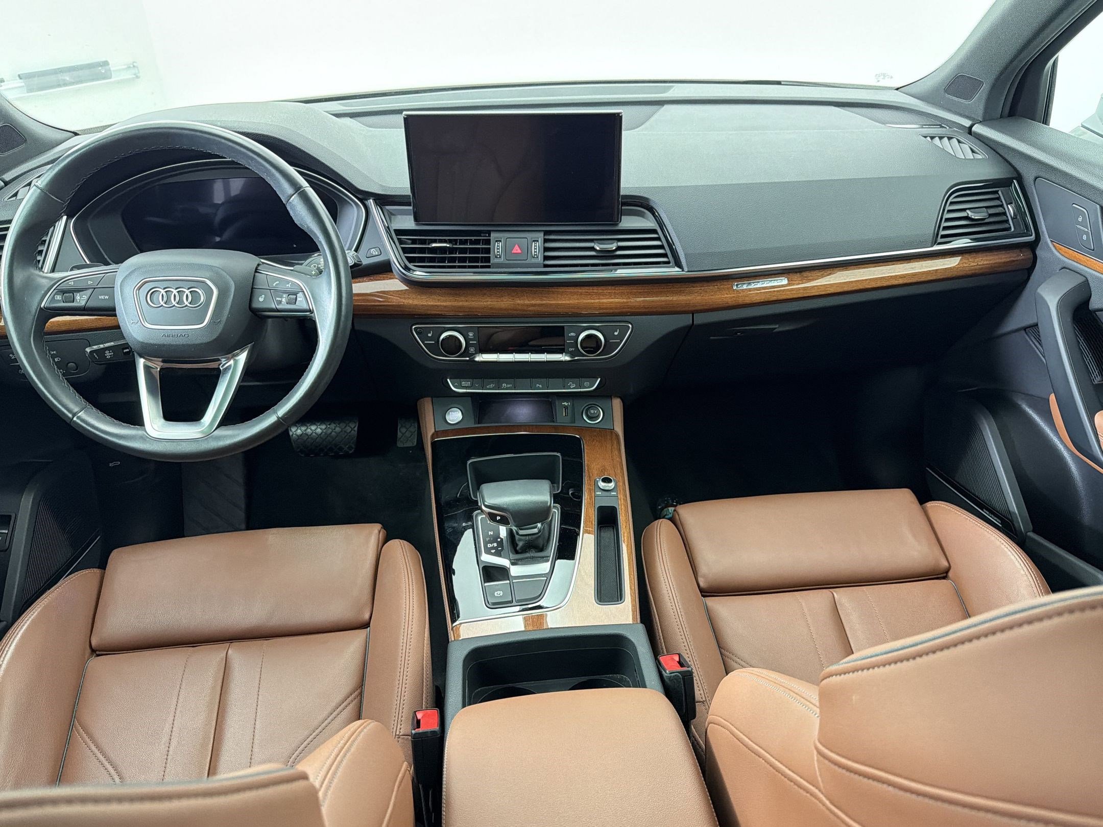 Used 2022 Audi Q5 e Premium Plus w/ Premium Plus Package AWD/4WD image 16