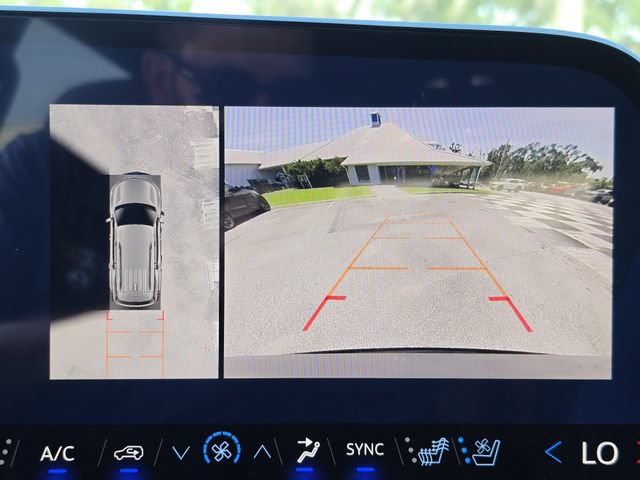 New 2026 Chevrolet Traverse RS w/ LPO, Floor Liner Package FWD image 29