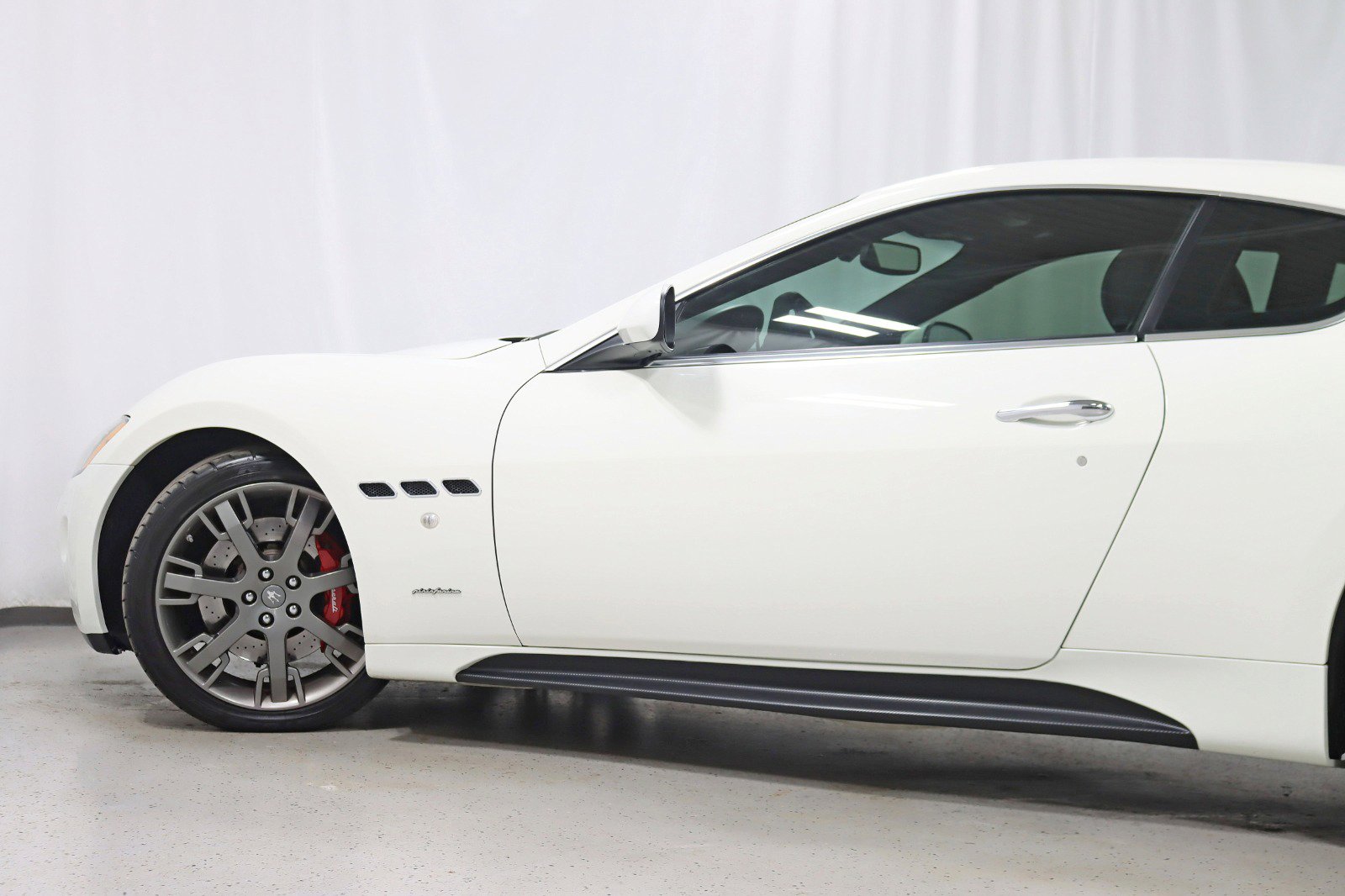 Used 2009 Maserati GranTurismo S image 11