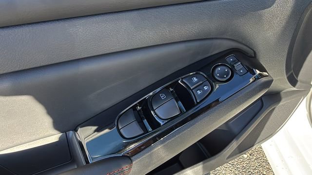 New 2025 Nissan Altima 2.5 SR image 20