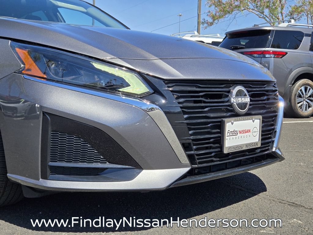 Used 2025 Nissan Altima 2.5 S FWD image 8