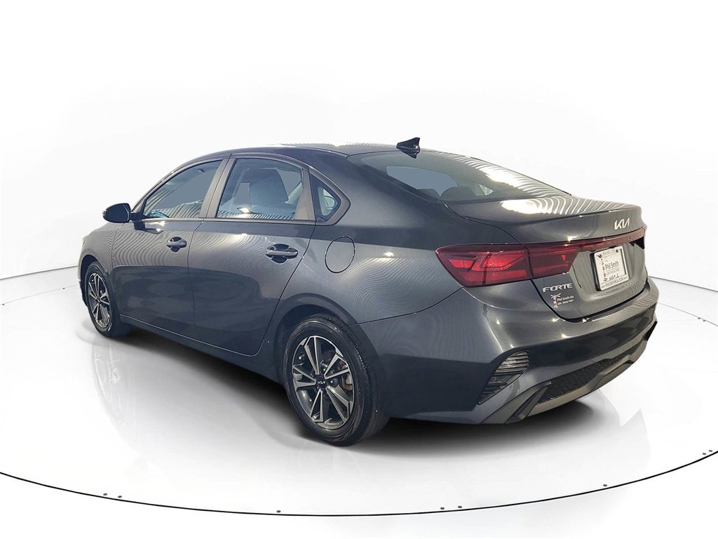 Certified 2022 Kia Forte LXS w/ LXS Technology Package image 4