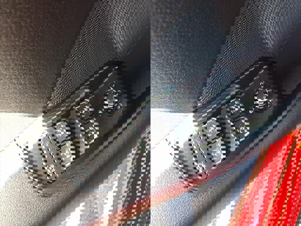 Used 2018 Audi A3 e-tron Premium Plus w/ Technology Package image 21