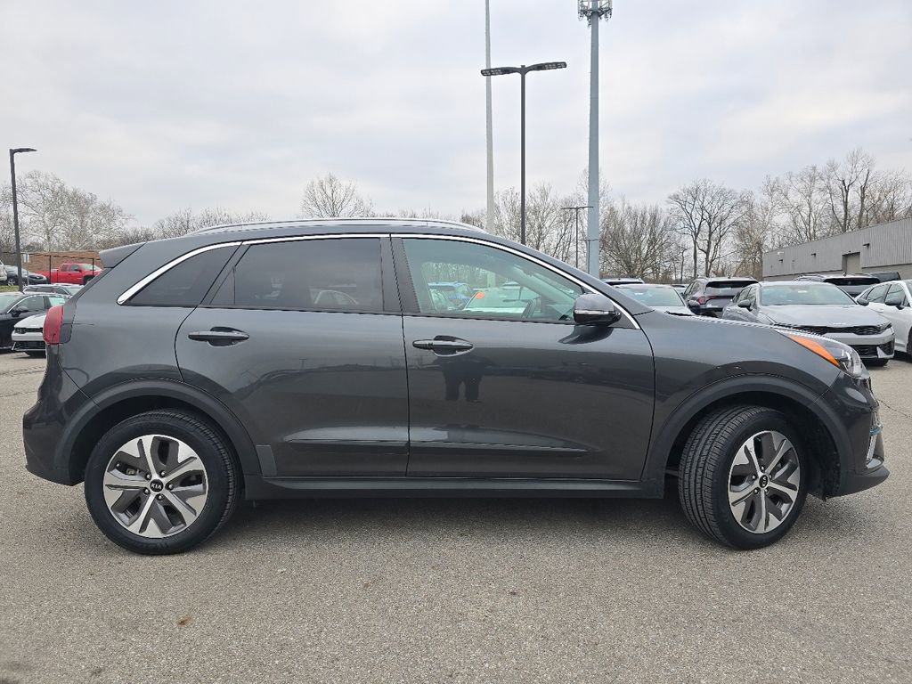 Used 2021 Kia Niro EX w/ Cold Weather Package image 16