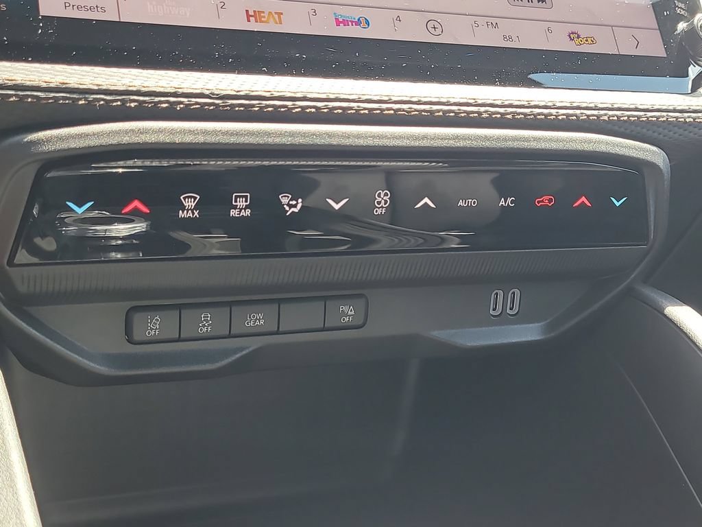 New 2026 Jeep Cherokee Limited AWD/4WD image 31